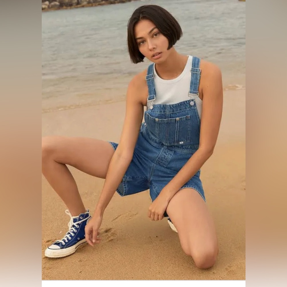 Aritzia Sunday Best Overheard Shortall in 90’s Medium Blue Size Small Like New